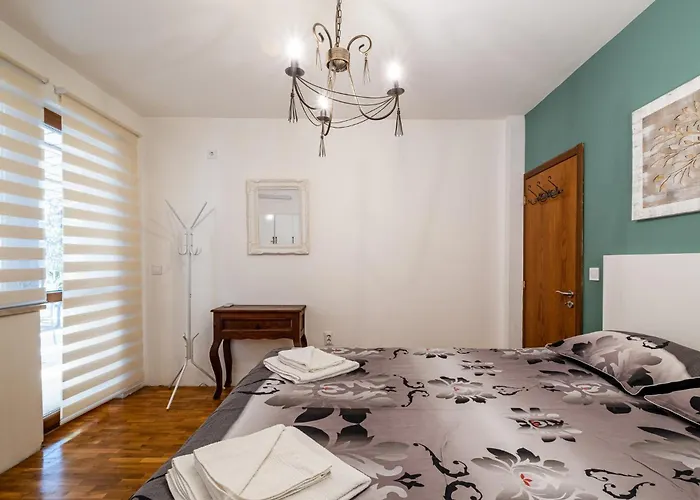 Thermae 2bdrm Sunny * ヴァルナ